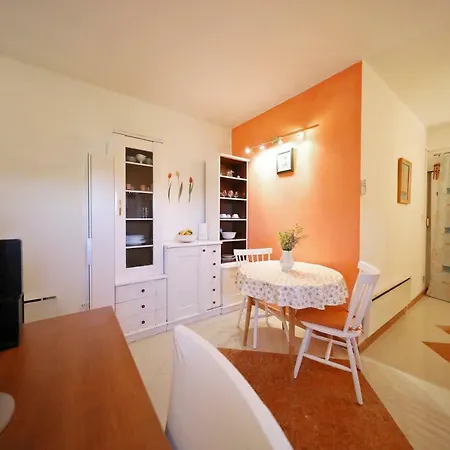 Apartment Lipa