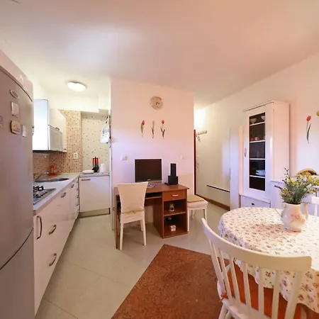 Apartamento Lipa *